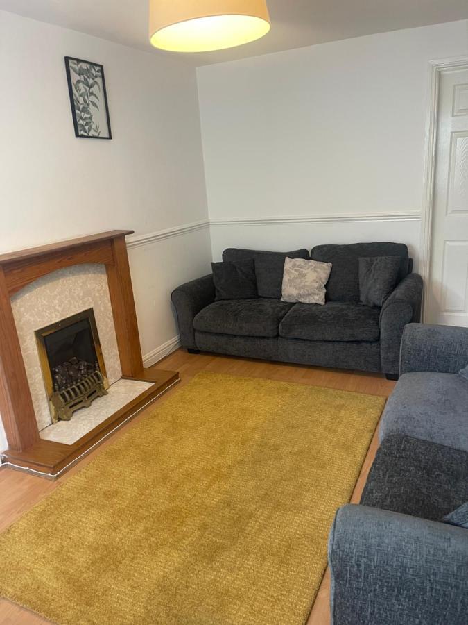 House Number 12 Sleeps Up To 4 With Smart Tvs In Every Room Wellington  Buitenkant foto